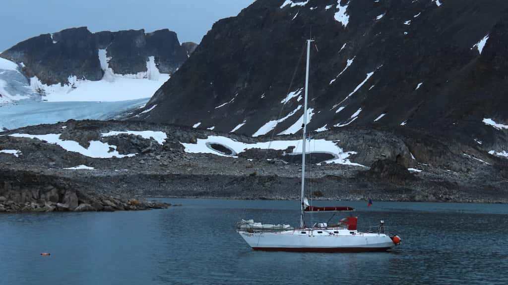 Plachetnicí na sever