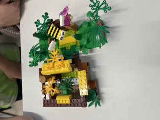 LEGO: Build&nbsp;the&nbsp;Change
